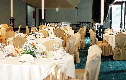 кафе усадьба донецк.