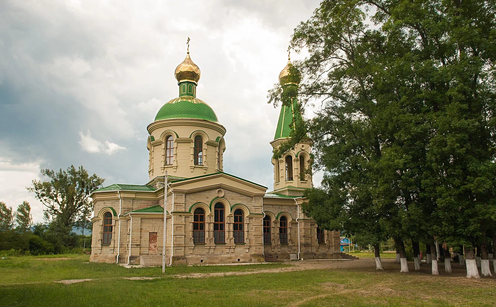 Краснодарский край рядом станицы. Храм станица Григорьевская Северский район. Станица Григорьевская Краснодарский. Григорьевская Церковь Макеевка. Северский район Краснодарского края станица Григорьевская.