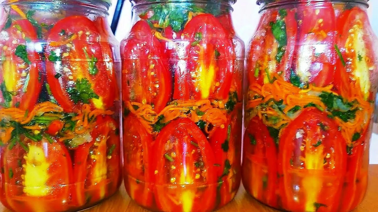 Помидоры на зиму быстро вкусно. Помидоры на зиму. помидоры с перцем на зиму. помидоры по-корейски на зиму. перец по корейски на зиму.