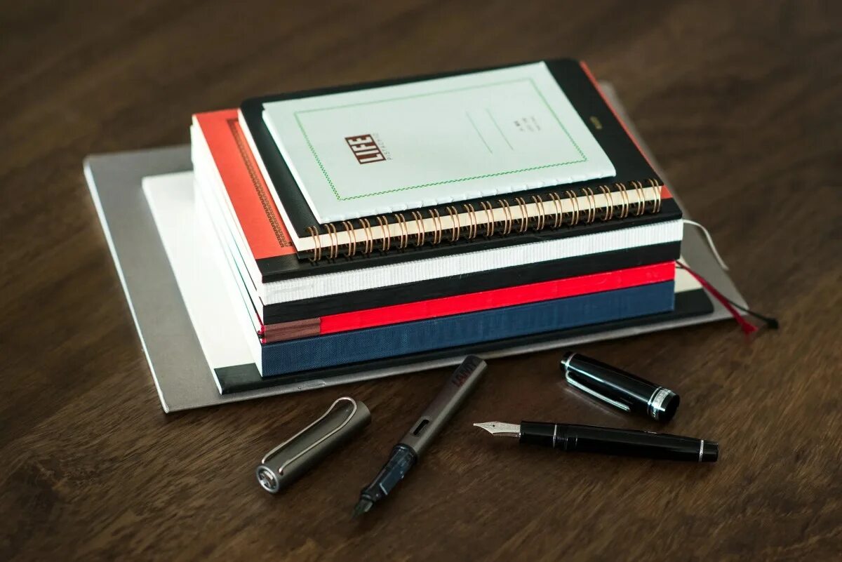 Pen note. Fountain Pen Notebook. Cordial Pen. Note and Pen. Wonderful Pen and Notebook.