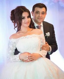 Ер адам транниге минет жасайды