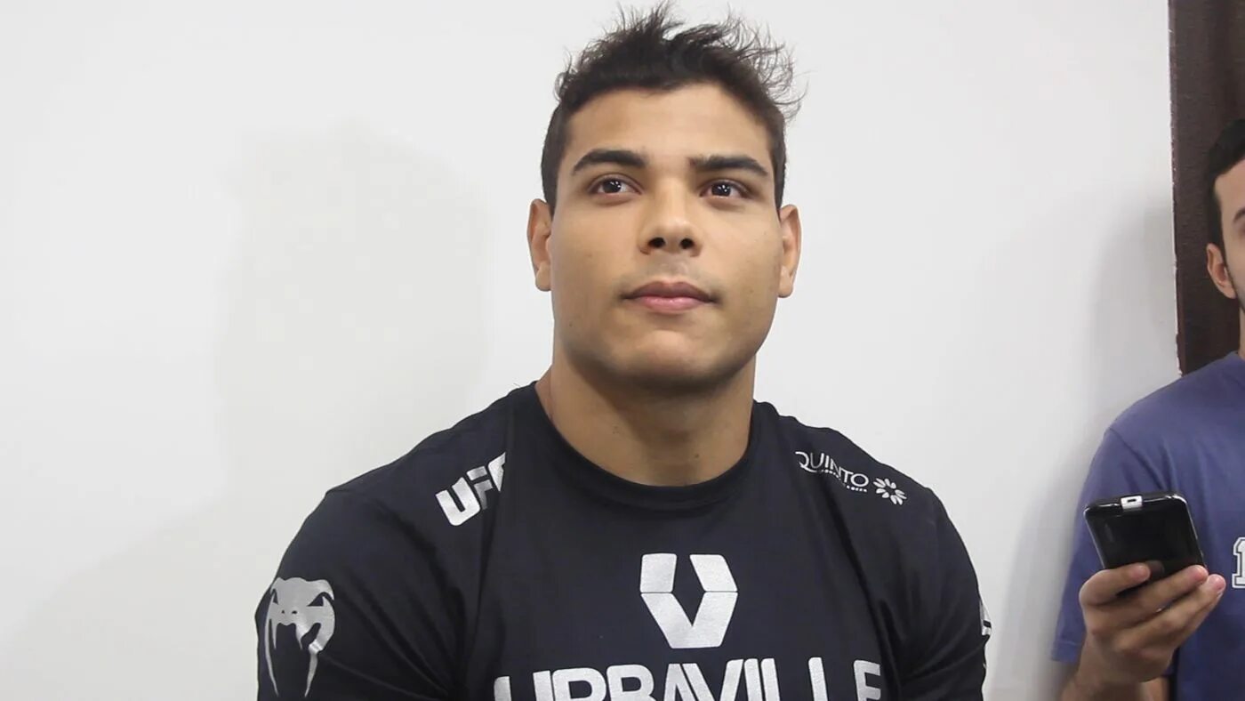 Коста боец ufc. Пабло коста. Пауло коста стиль. Стивен томпсон джонни хендрикс. Пауло коста.