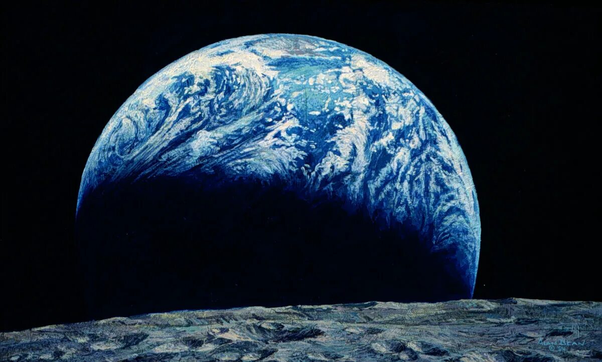 Поцеловала землю. Фото down-to-Earth. Half Earth. Луна Хоризон.