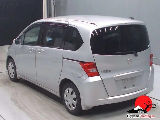 Honda freed 2009. Honda freed gb3 воздуха. Honda freed 2008. Серебристые задние фары Honda freed 2009.