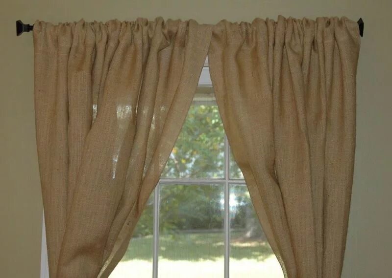 Картинки по запросу идеи из мешковины Decoración de unas, Cortinas de arpillera,