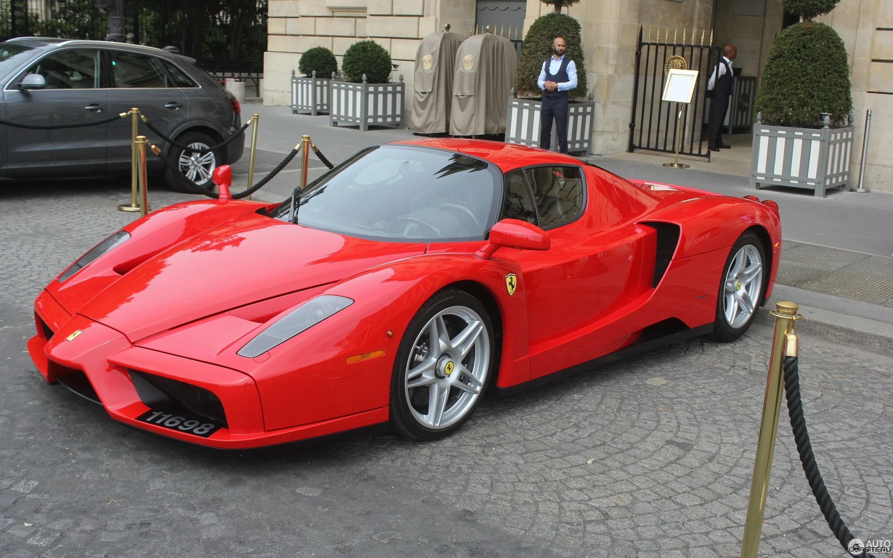 Ferrari enzo 2004. Ferrari enzo 2019. Феррари энзо биография. Феррари энцо феррари. Ferrari enzo кабриолет.