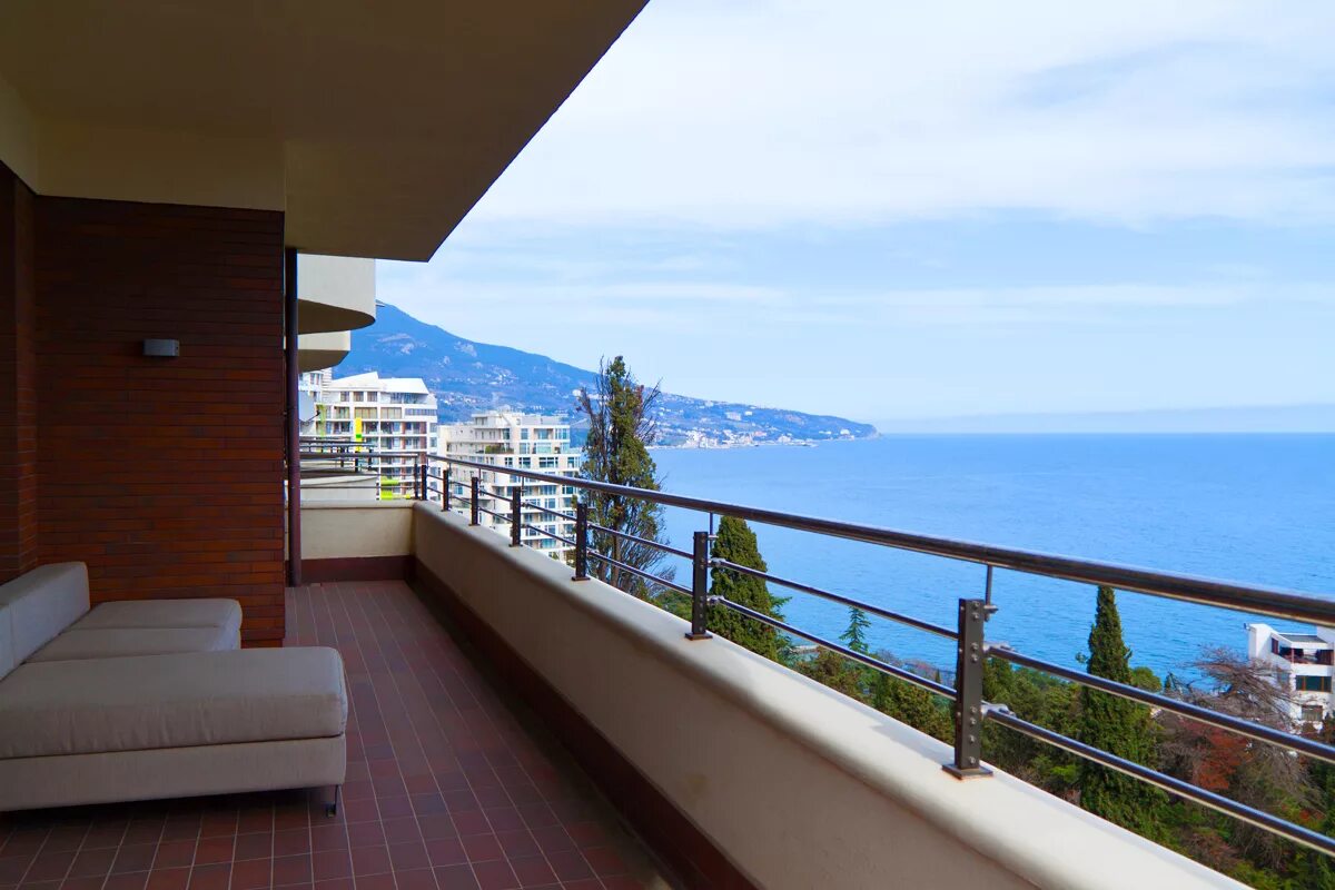 дом на юбк. апартаменты на дражинского 7 а ялта. дом у моря ялта. ялта дом у моря. дом у моря ялта.