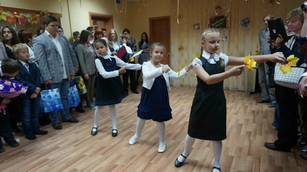 Классические гимназии 19 века. Тульская православная классическая гимназия. Новопоселковая 5а гимназия. Санкт-петербургская классическая гимназия 610. Вариант в донскую.