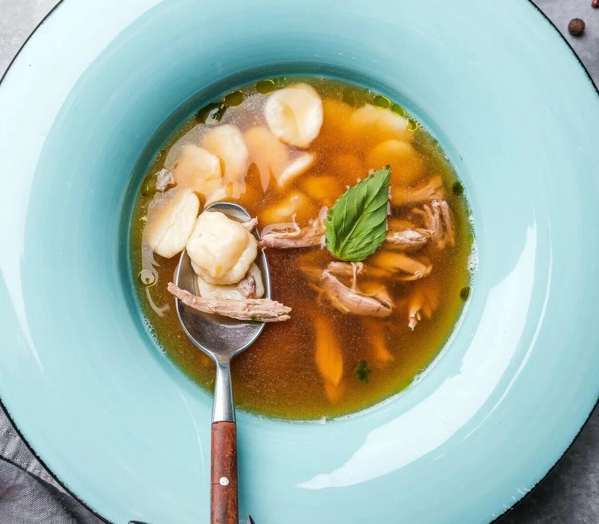 Суп с уткой. Суп из утятины вкусный. Вкусный суп из утки. Суп с уткой. Суп из утки.