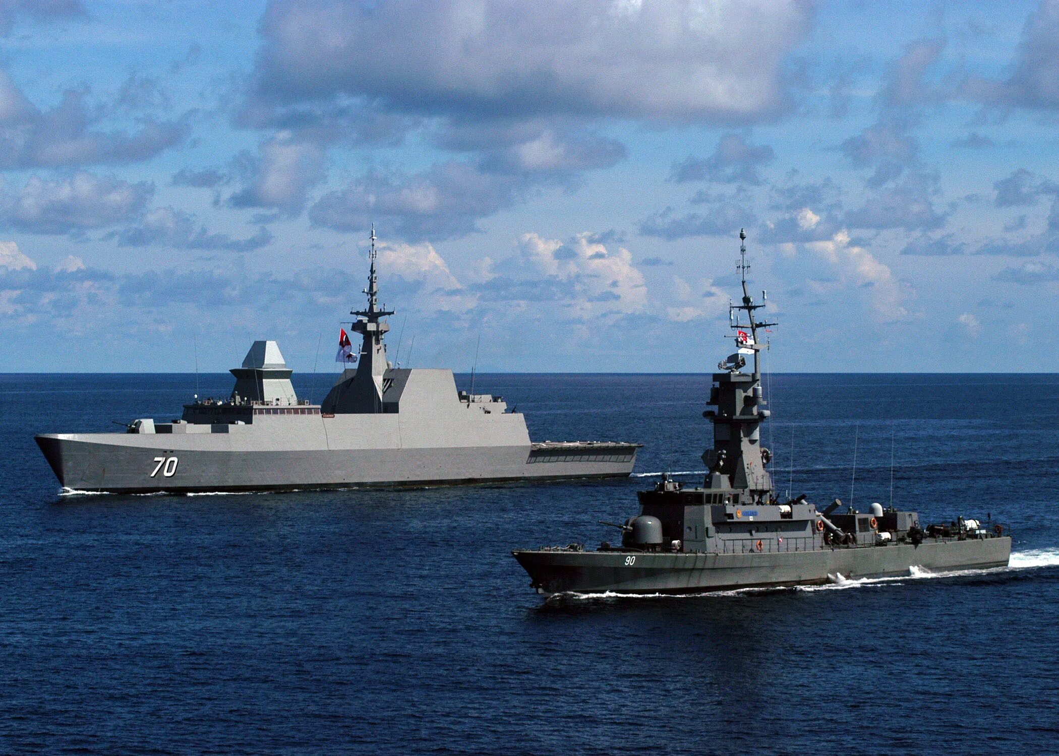 Формидебл Фрегат. Formidable Фрегат. Корвет Виктори Сингапур. USS Stark (FFG-31). Фрегат и корвет