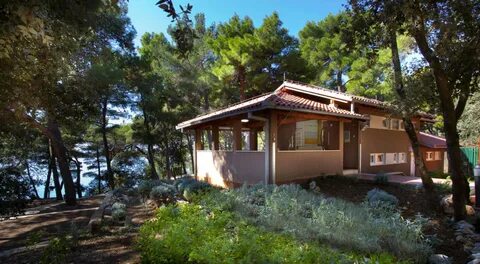 Bare Oaks Family Naturist Park - Family Nude Fun