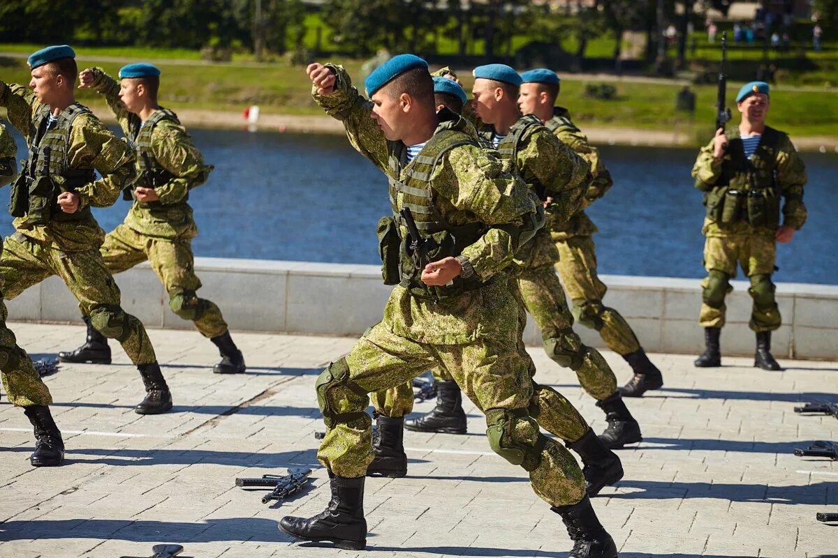 Военные войска а б в г. ДШБ 76 дивизии ВДВ. Псков 76 Гвардейская десантно-штурмовая. Разведка ВДВ 76 ДШД. ДШБ ВДВ Псков.