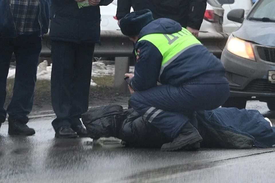 Что случилось в хабаровске. Пешеходный возле перекрестка.