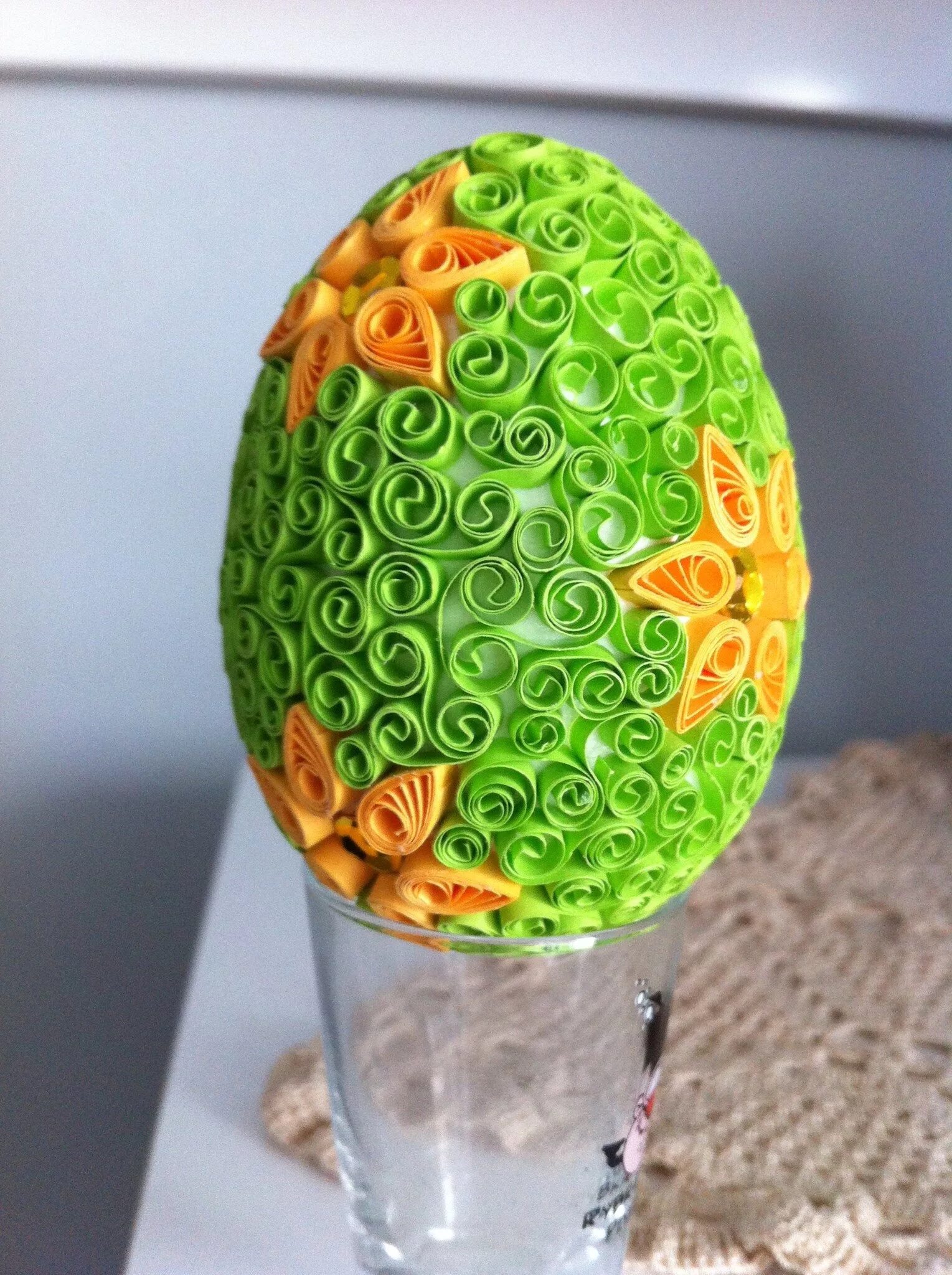 объемные пасхальные яички из картона. сделать объемное яйцо. пасхальное яйцо из цветной бумаги. яйцо из бумаги объемное. пасхальное яйцо из бумаги объемное.