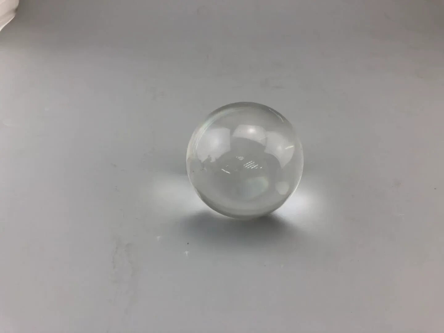 Плотность стеклянного шара. Шар стеклянный. Шары стеклянные прозрачные. Маленькие стеклянные шарики. Прозрачные стеклянные шарики маленькие.