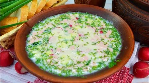 Старинное блюдо русской национальной кухни холодный суп
