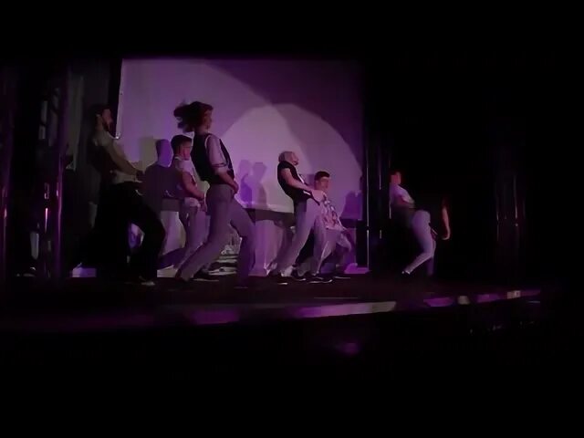 Навка и воробьев. Танец воробьев. Танец воробьев. Танец воробьев. Танец воробьев.