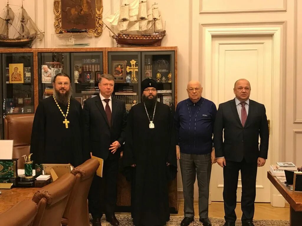 Храм бахрушиных на алексеевской. Храм живоначальной троицы при бывшем приюте бахрушиных. храм при приюте бахрушиных. храмов совет безопасности. московское благочиние храм им бахрушиных.