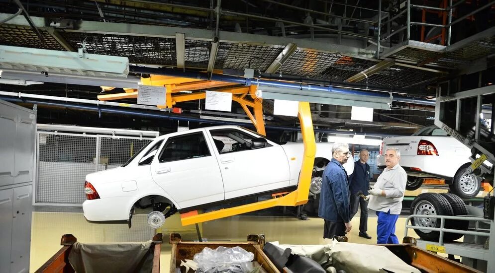 Автоваз 1r843. Опытно промышленное производство автоваз. Конвейер автоваза в тольятти. Технопортал ваз. Технопортал ваз.