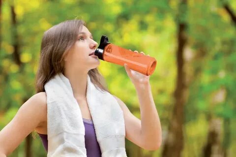 Пела воду