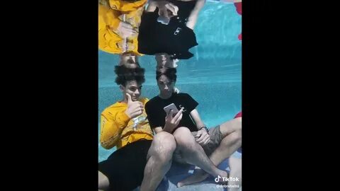 Tik tok kiss i