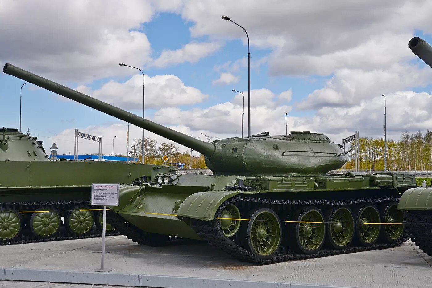 Т-100 тяжёлый танк многобашенные танки. Танк т100 фото. Смк т-100 кв-1. Танк смк и т 100. Смк т-100 кв-1.