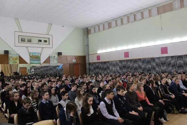 школа 2 гатчина аэродром. гатчинская сош №7. старейшая гатчинская школа. школа 2 гатчина аэродром. гатчинская сош 2.