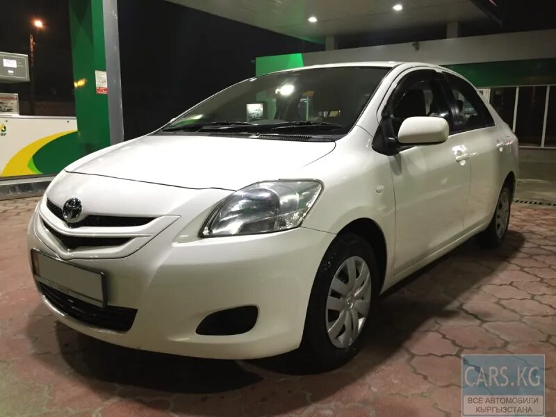 Toyota belta 2005. Toyota belta 2004. Тойота белта 2010-2012. Toyota belta 2007 1. Тойота белта с мухобойкой.