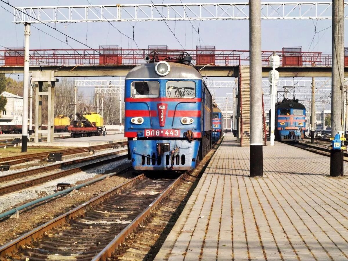 дон жд управление донецк. ж д станция дылеевка. донецкая железная дорога дистанция пути. жд вокзал ясиноватая. дон жд.