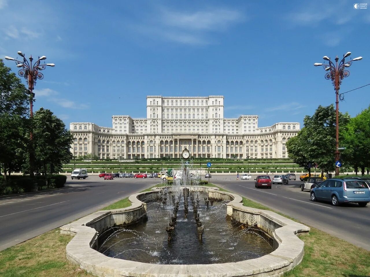 Дворец парламента Бухарест. Дворец парламента Румыния. Румыния Бухарест. Бухарест столица. Время в бухаресте