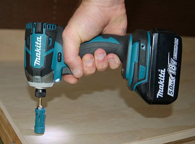 Makita Cordless Multi Tool 11. Импакт Makita 155. Импакт шуруповерт Макита 220 вольт. Makita xdt12t. Купить макиту 172