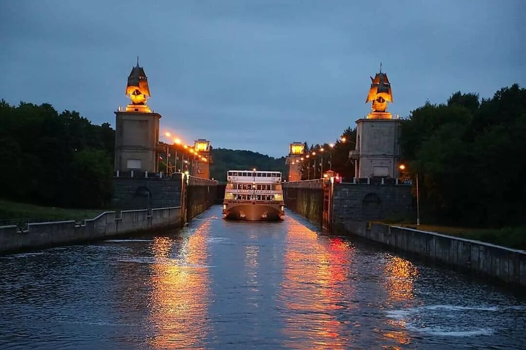 канал имени москвы. шлюз №8 канала им. дмитров набережная канала имени москвы. река канал имени москвы. река канал имени москвы.