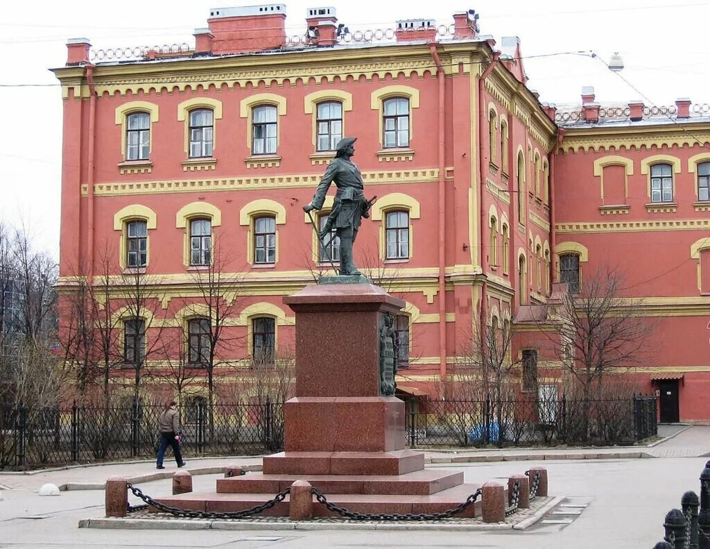 Ру 7 спб. Музыкальная школа Выборгский район Сампсониевский. Памятник Петру на большом Сампсониевском проспекте. Памятник Петру 1 Сампсониевский проспект. Выборгский район большой Сампсониевский проспект.