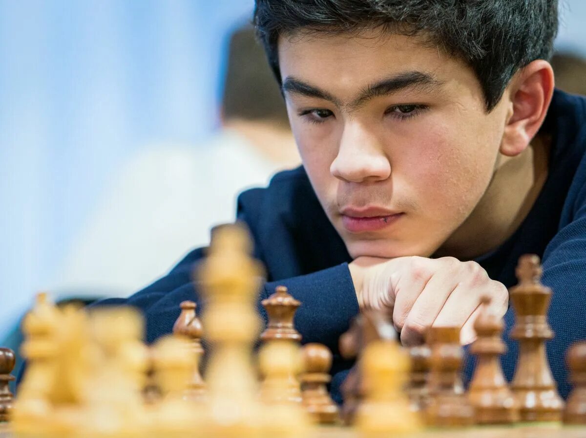 Синдаров жавохир шахматы. Шахматы узбекистан. Шахматы сувенирные узбекистан. Шахматы в самарканде. Самарканд шахматы.