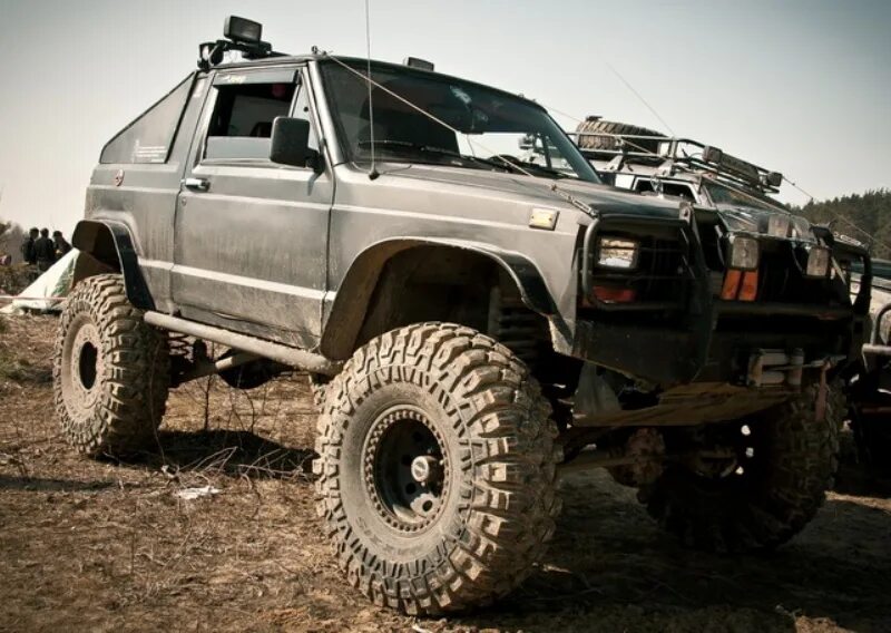джип ланд ровер бездорожье. митсубиси паджеро 4 off road. подготовка внедорожников. подготовка внедорожников. джип для оффроуда.