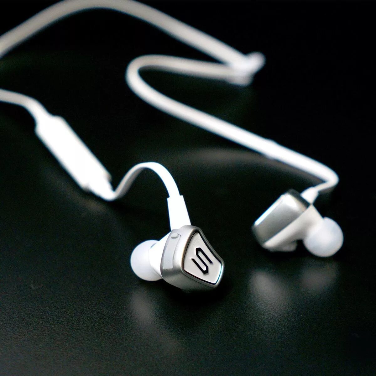 Наушники фото. Наушники Soul Impact. Наушники Soul Electronics Impact Wireless. Наушники Soul s-Gear. Наушники Soul s-Gear White.