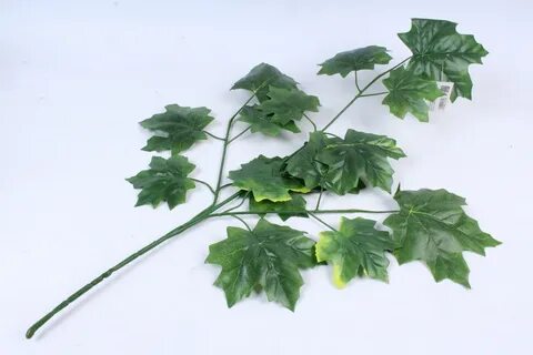 Искусственные листья клена