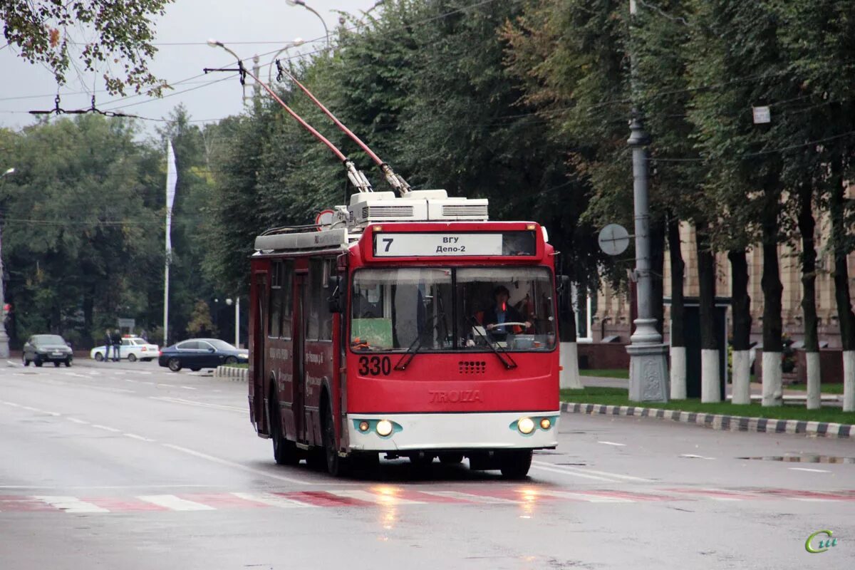 Городской транспорт воронеж. Троллейбус ЗИУ 682-016.04. Троллейбус ЗИУ-682г-016.04. Троллейбус Воронеж 307. Троллейбус Воронеж 7 Воронеж.