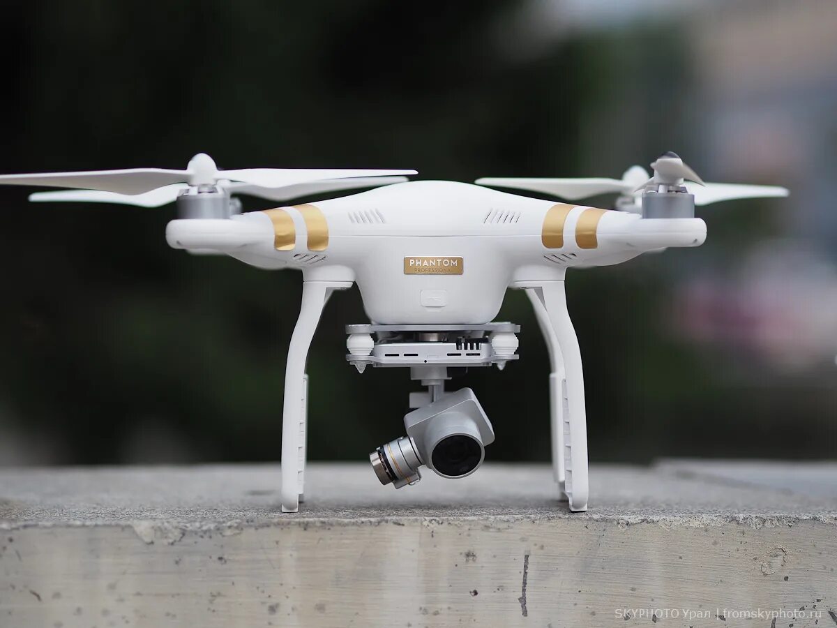 Купить фантом про. DJI Phantom 3. Коптер DJI Phantom 3 Pro. DJI Фантом 2. Квадрокоптер DJI Phantom 3 МЧС.