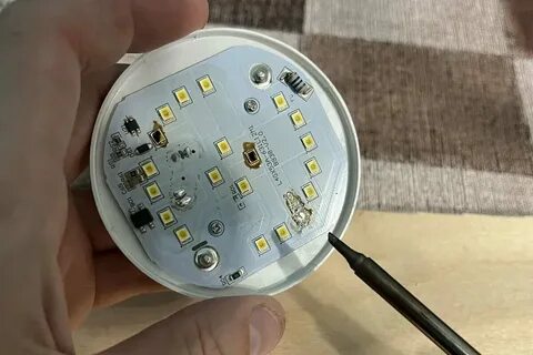 Почему сгорает светодиодная