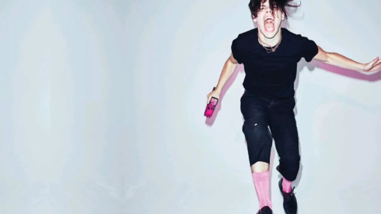 Yungblud live. Yungblud 2019. Yungblud. Yungblud. Yungblud loner.