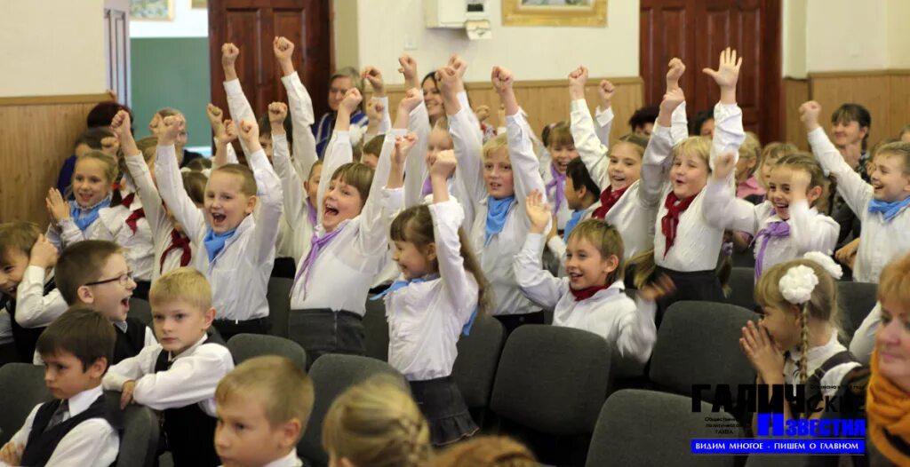 Ученицы 9 класса. Лицей 4 оренбург. 8а класс казань 175 школа. 5 а класс гимназия 175. Лицей 3 5.