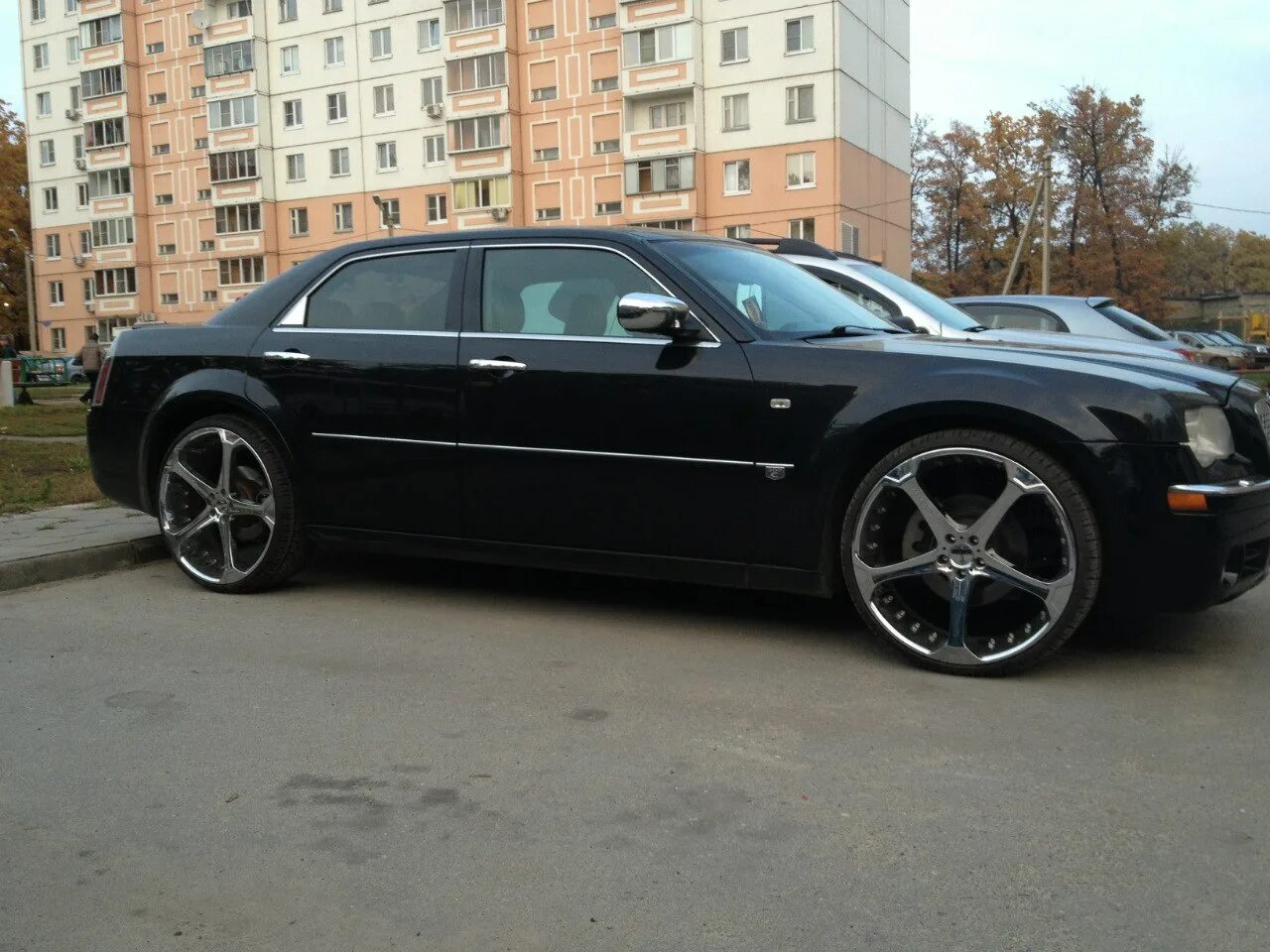 Https r 24. R24 Chrysler 300c. 275/25 R24. Giovanna r26. Диски Giovanna Andros r19.