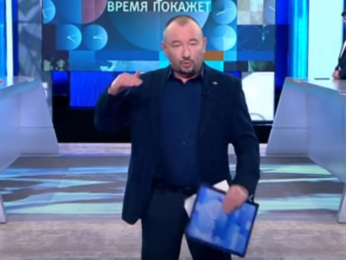 Куда делись ведущие время покажет