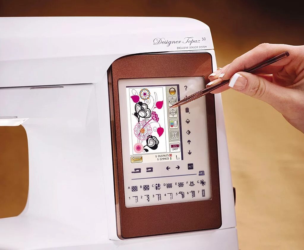 Швейная машина husqvarna designer topaz 20. Designer topaz. Designer topaz. Швейно вышивальная husqvarna    топаз 50. Швейная машина husqvarna designer topaz 50.