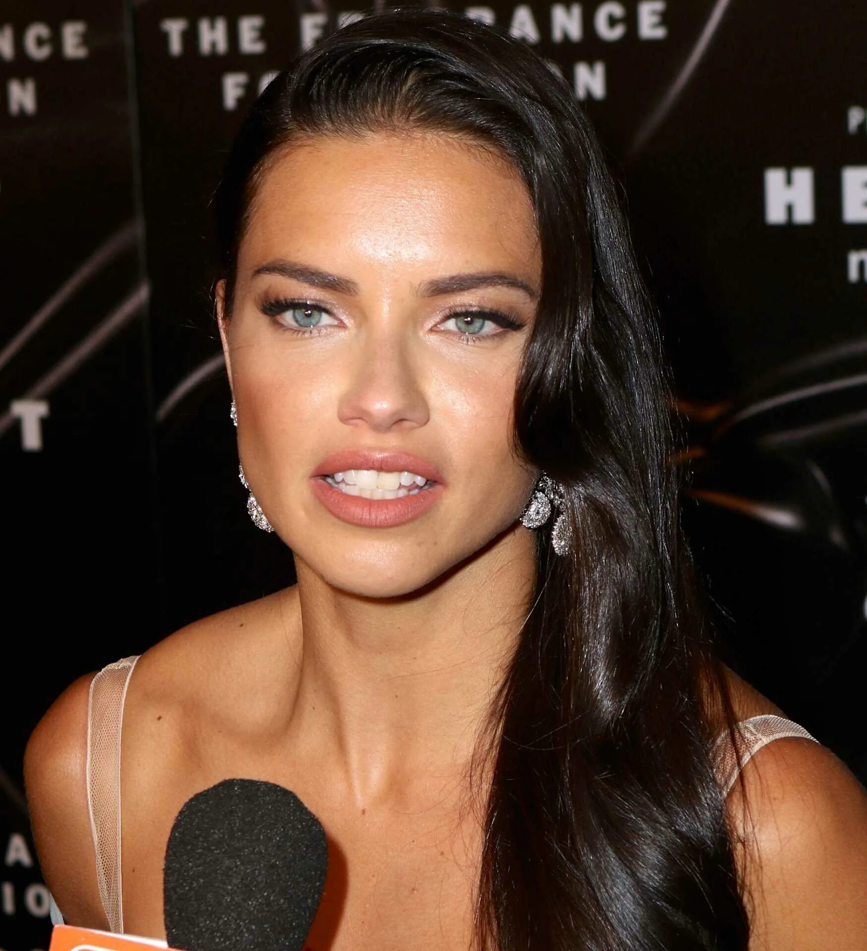 Adriana lima