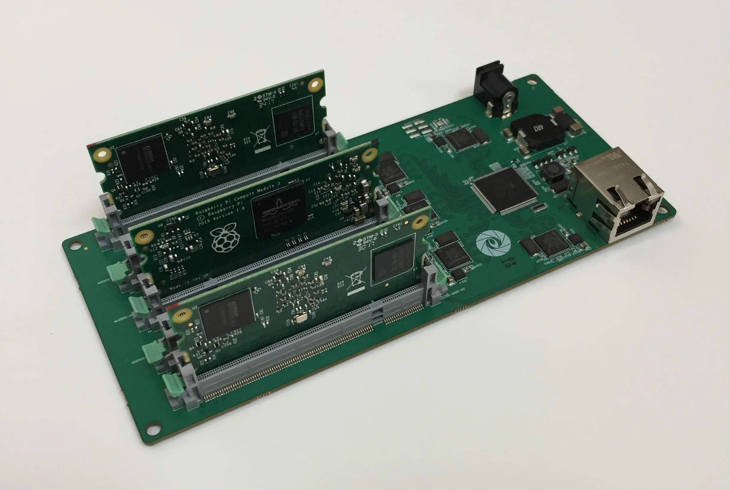 Ever board. Raspberry pi cm3. raspberry pi 3. raspberry 2 power board. raspberry pi compute.