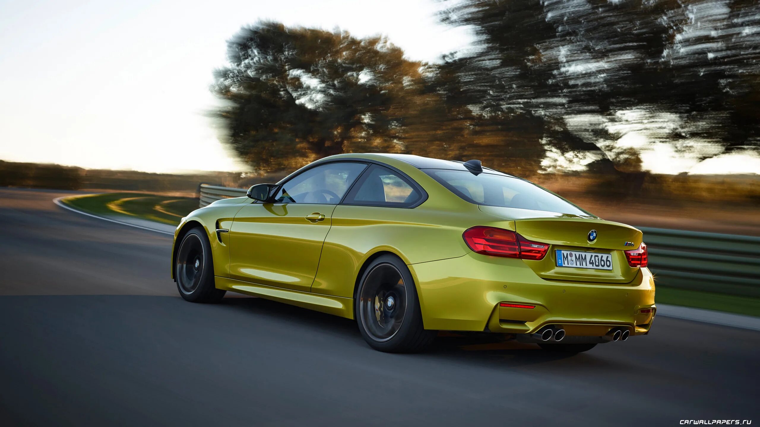 Bmw m4 coupe. BMW m4 2015. BMW m4 купе. 2015 BMW m4 Coupe. BMW m4 Coupe 2016.
