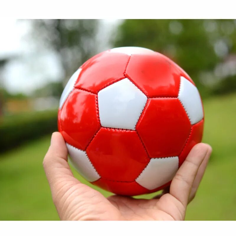 Мяч спортивный маленький. Мяч. Футбольный мяч. Маленький футбольный мяч. Маленький мячик.