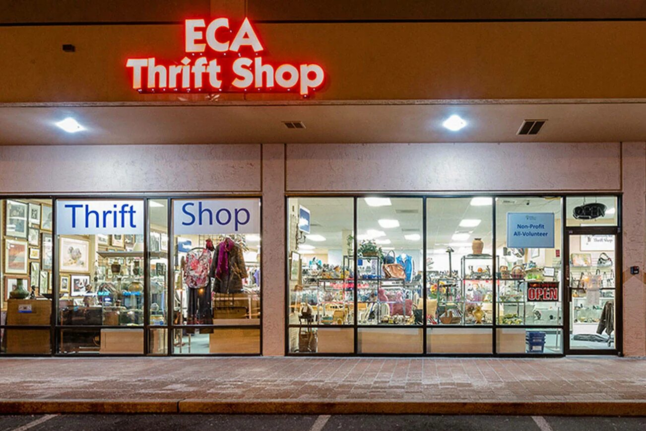 Thrift shop. Thrift Store. Магазин еца. Магазина Thriftea.